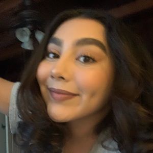 Meet your Posher, Caro